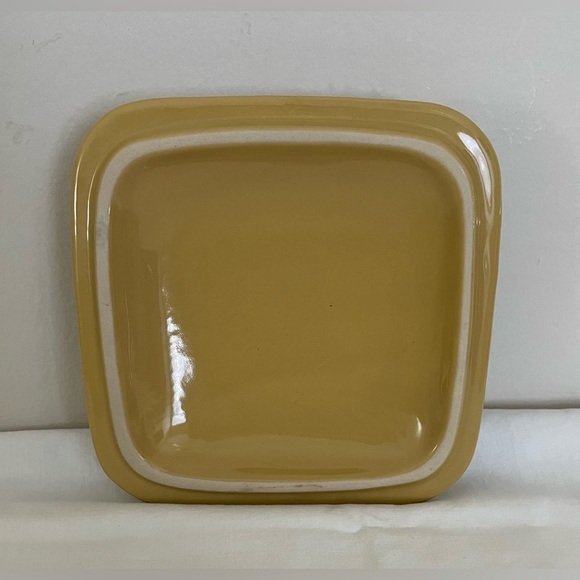 Kirklands Stoneware Butter Dish / Serving Dish, Microwave & Dishwasher Safe - Picture 6 of 12
